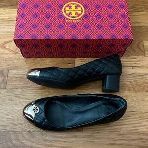 [7.5] Tory Burch Black Quilted Leather with Gold Cap-Toe Pumps